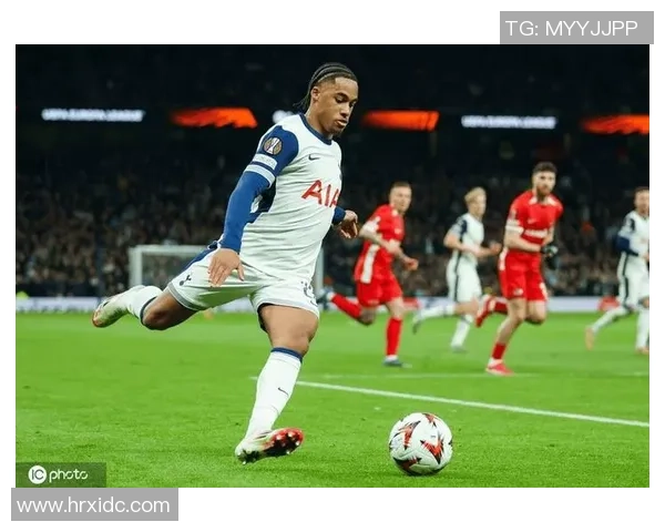 热刺迎战林茨展开激烈较量球迷期待精彩表现与进球盛宴